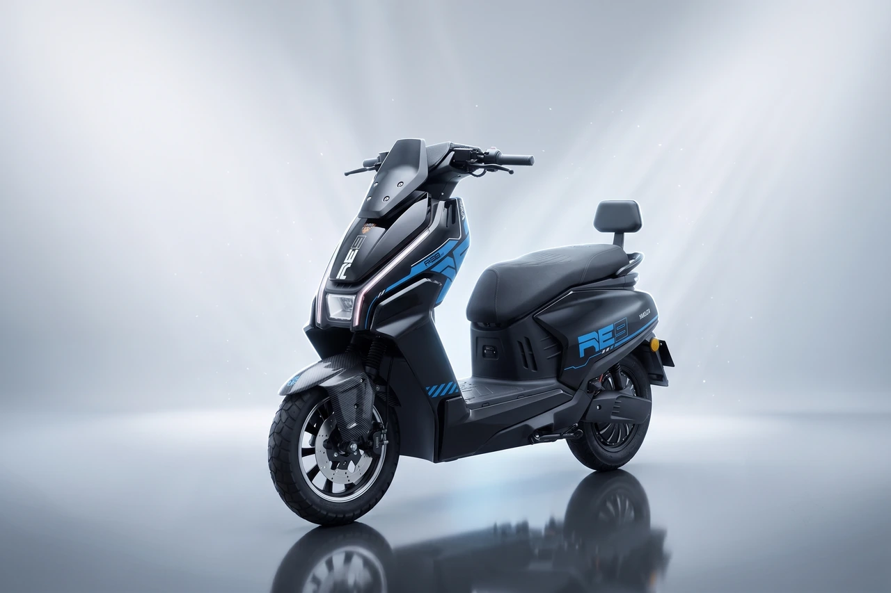 Yakuza Lucka electric scooter